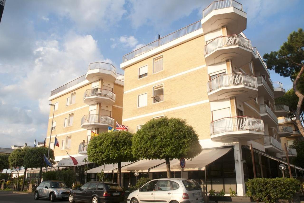 Residence Riva Gaia テッラチーナ エクステリア 写真