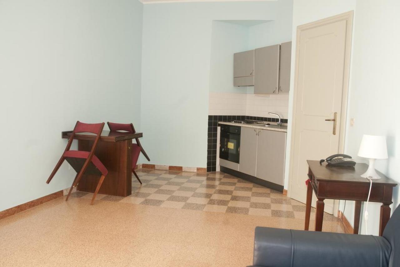 Residence Riva Gaia テッラチーナ エクステリア 写真