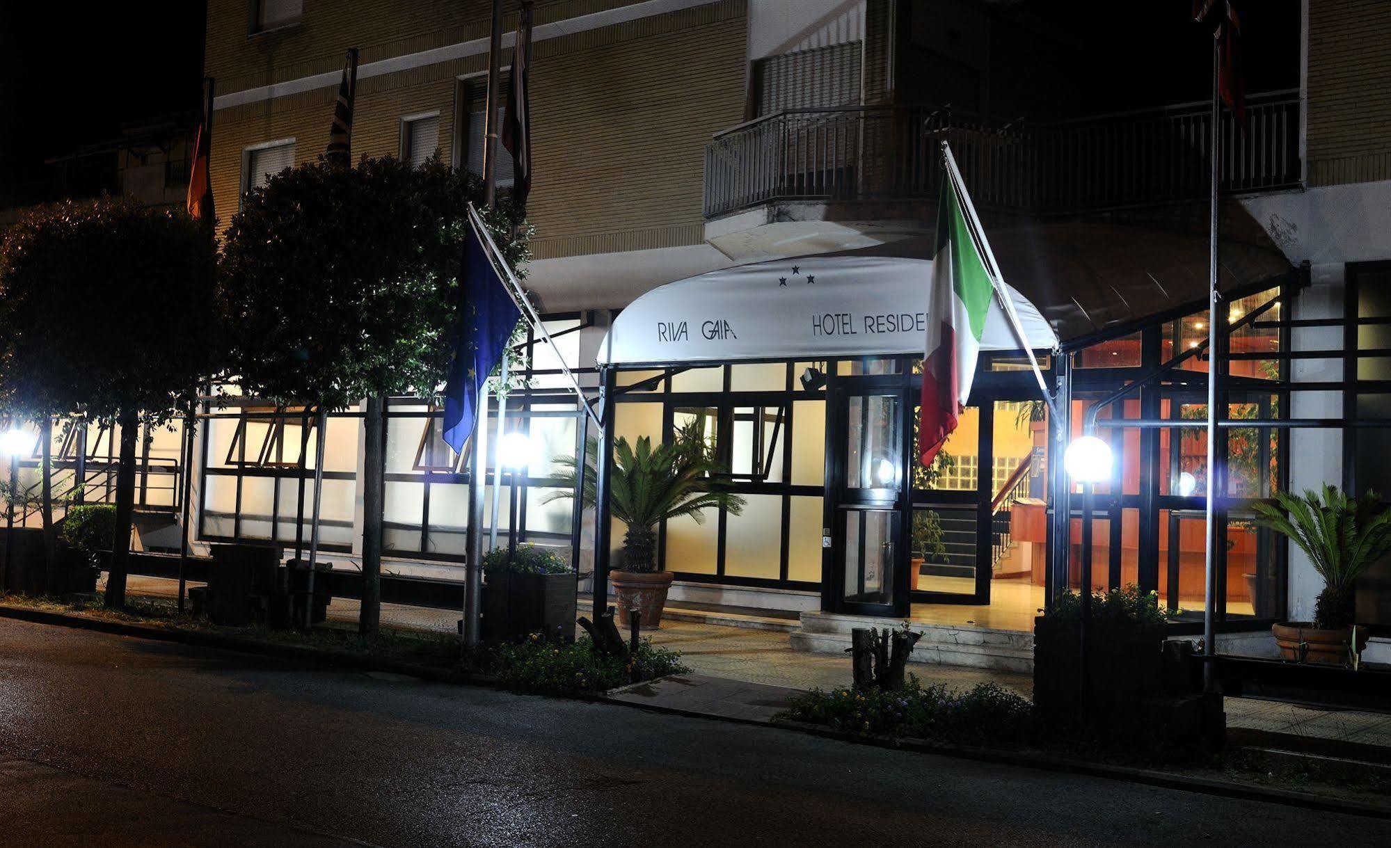Residence Riva Gaia テッラチーナ エクステリア 写真