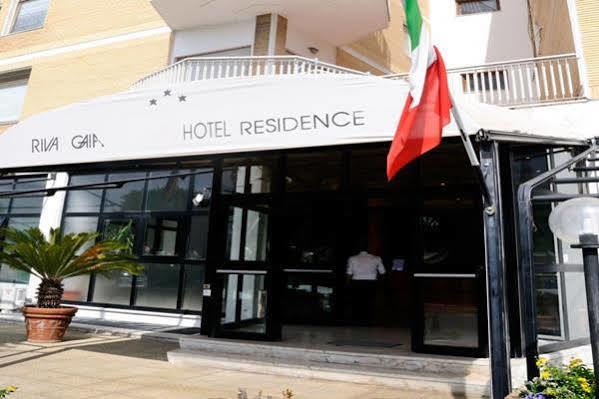 Residence Riva Gaia テッラチーナ エクステリア 写真